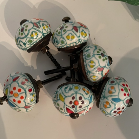 Vintage Porcelain Dresser Knobs! Beautiful! - Picture 9 of 9